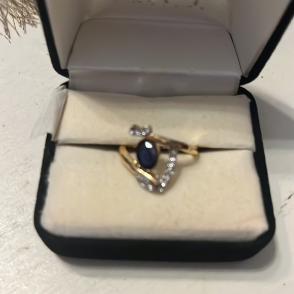 Sapphire Fashion Ring nice to add to collection . Looks fabulous on.. - Picture 3 of 4